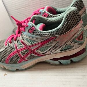 ASICS GT-1000 Sneakers